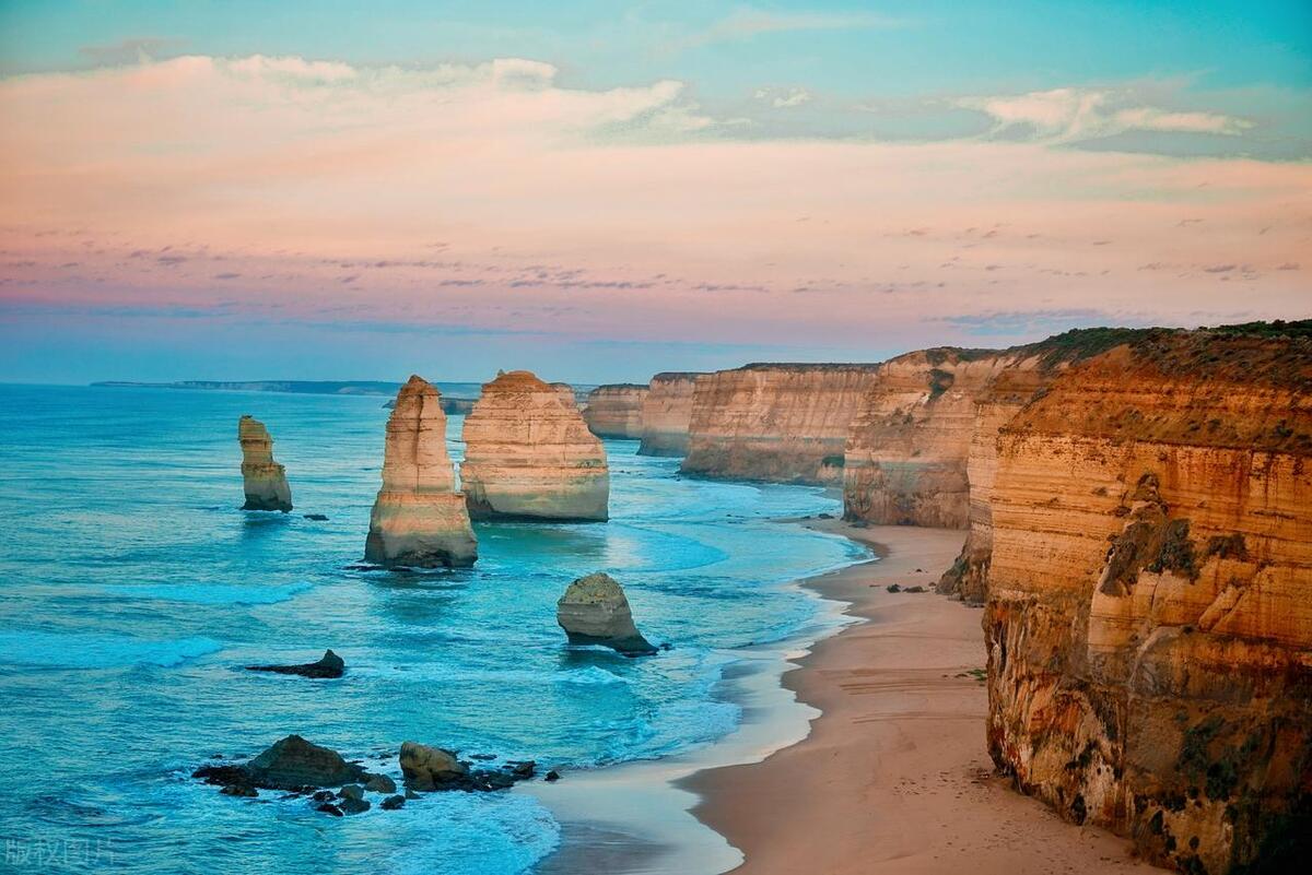 侯老师讲解当下市场行情,坚持做好市场行情分析