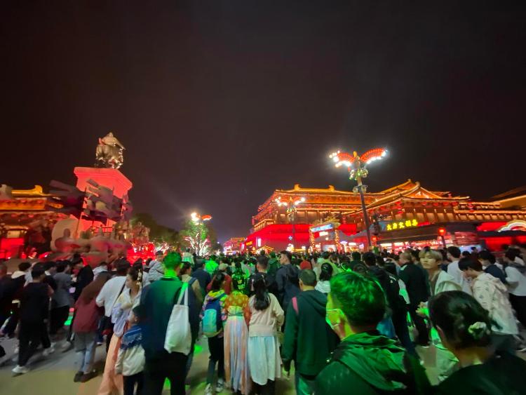 为什么国内旅游比国外旅游贵,为什么国内游这么贵