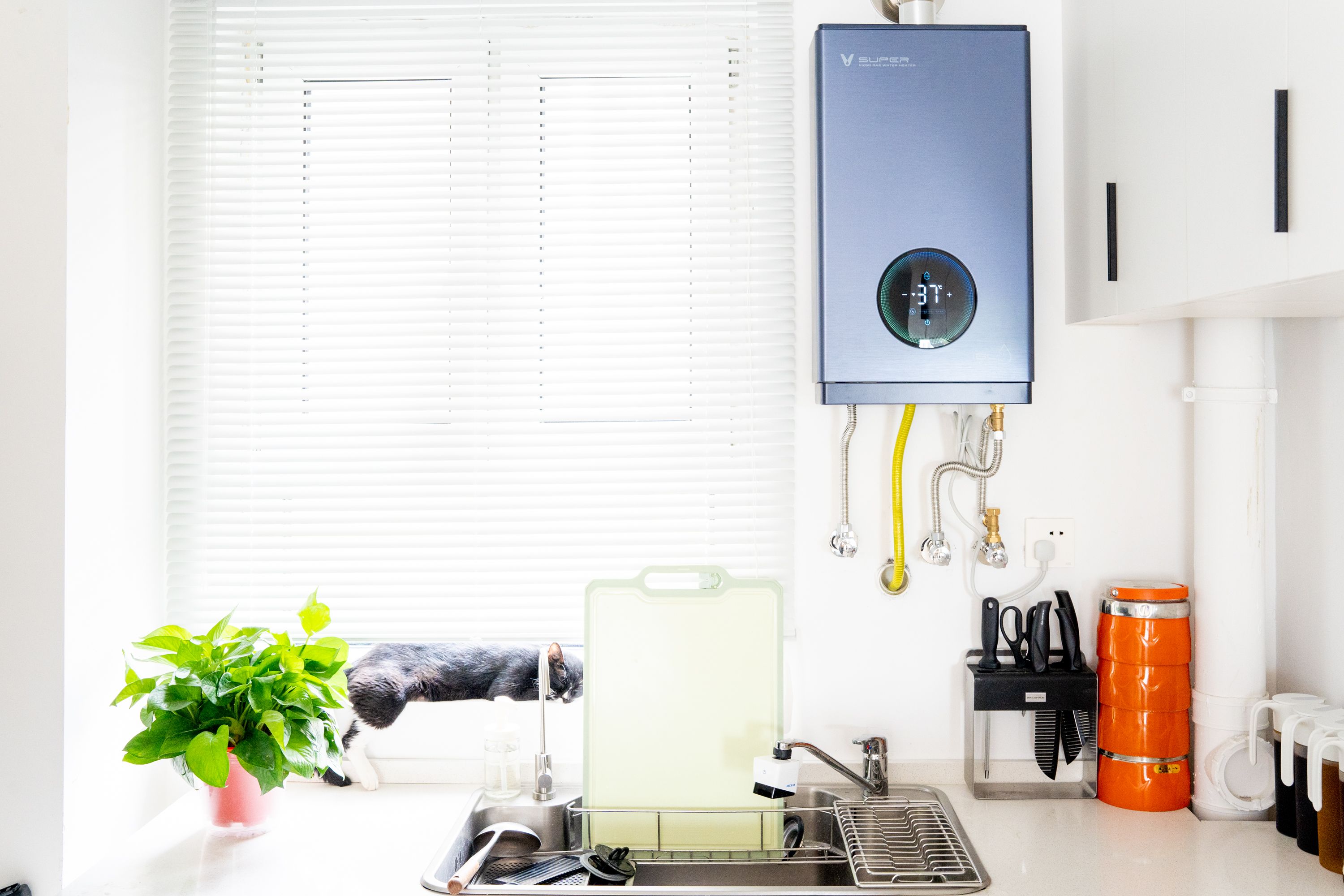 旧燃气热水器怎样安装新热水器,太阳能热水器和燃气热水器拆卸