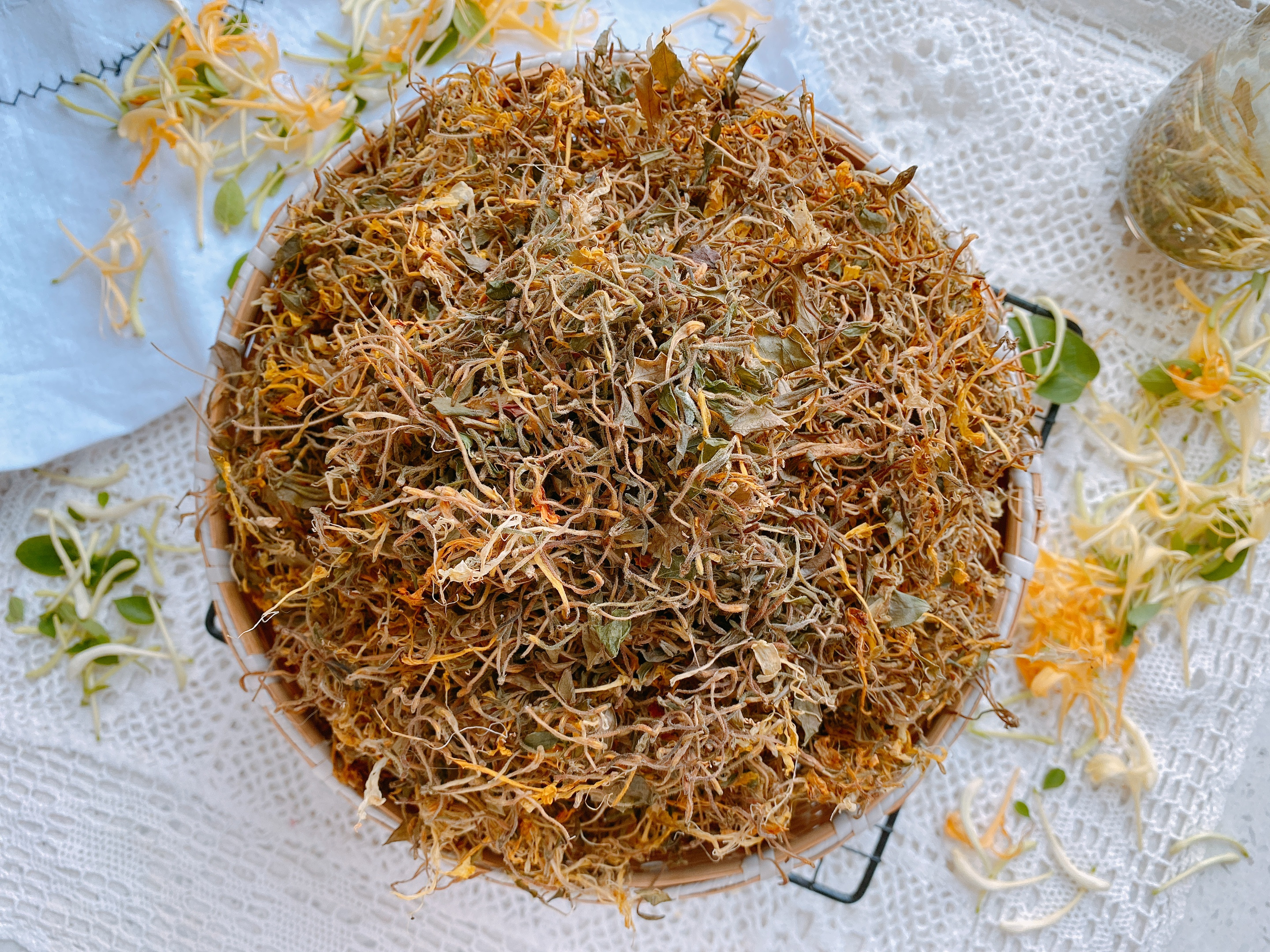 如何自制金银花茶,家庭制作金银花茶的方法