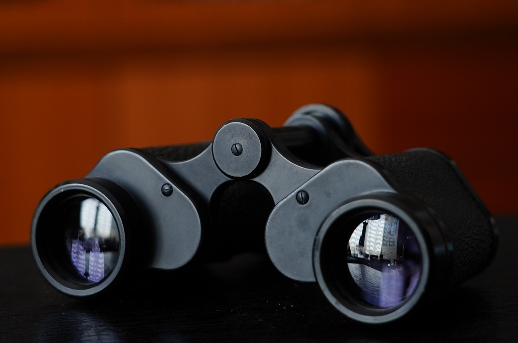 战争时期的老式军用望远镜,战争年代的18倍望远镜