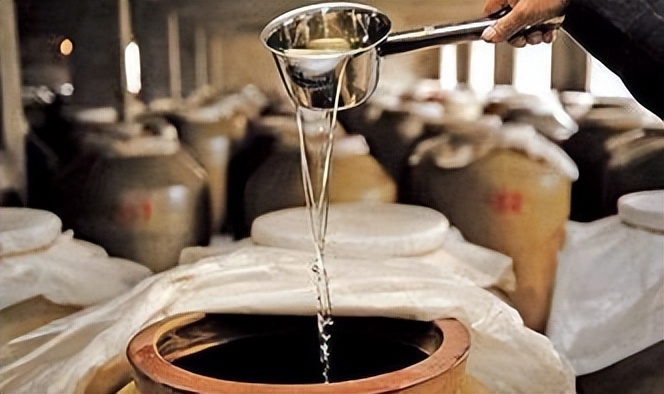 农村乡镇卖散酒,真正的纯粮散酒卖多少钱一斤