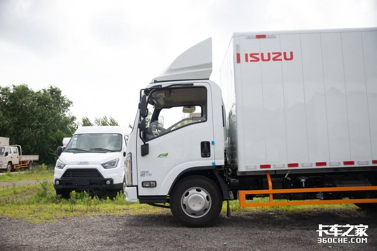 五十铃翼放ec5排半评测,五十铃翼放EC5售价