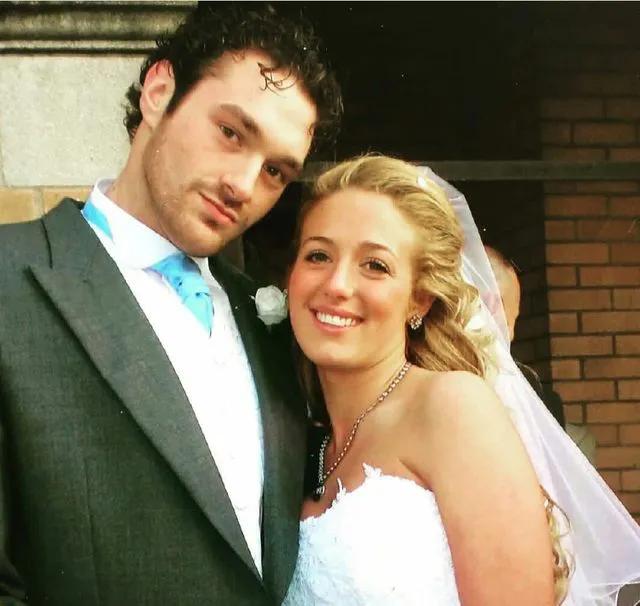 身高2米拳王,身高2米年轻的拳王