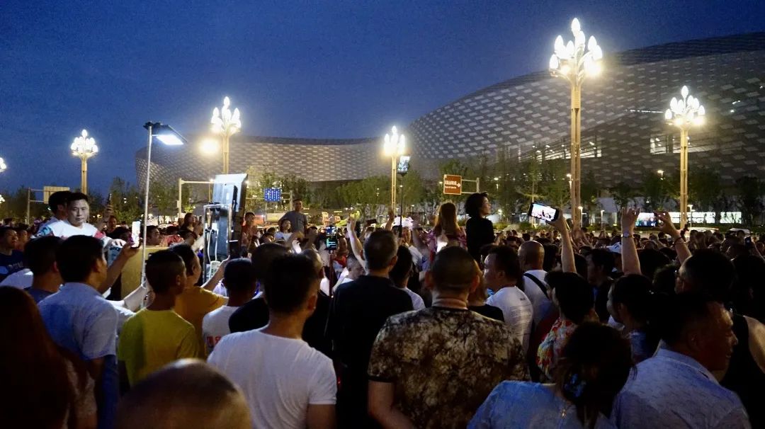 凤凰山，宇宙级草根网红孵化中心