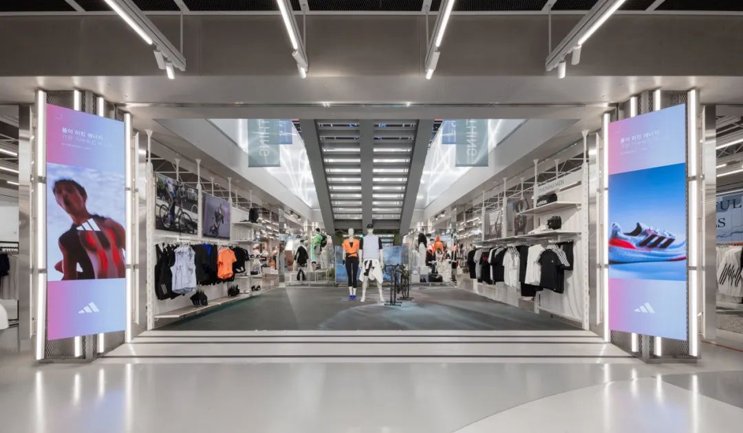 万社设计靠谱吗,首尔adidas旗舰店