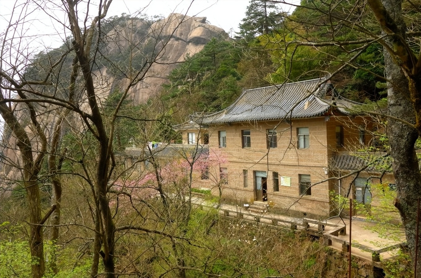 黄山慈光阁到玉屏楼步行多久,爬黄山从慈光阁开始的攻略