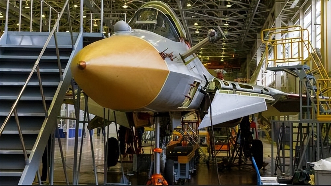 生产一架歼20战斗机要多少天,歼20曝光生产线意味着什么