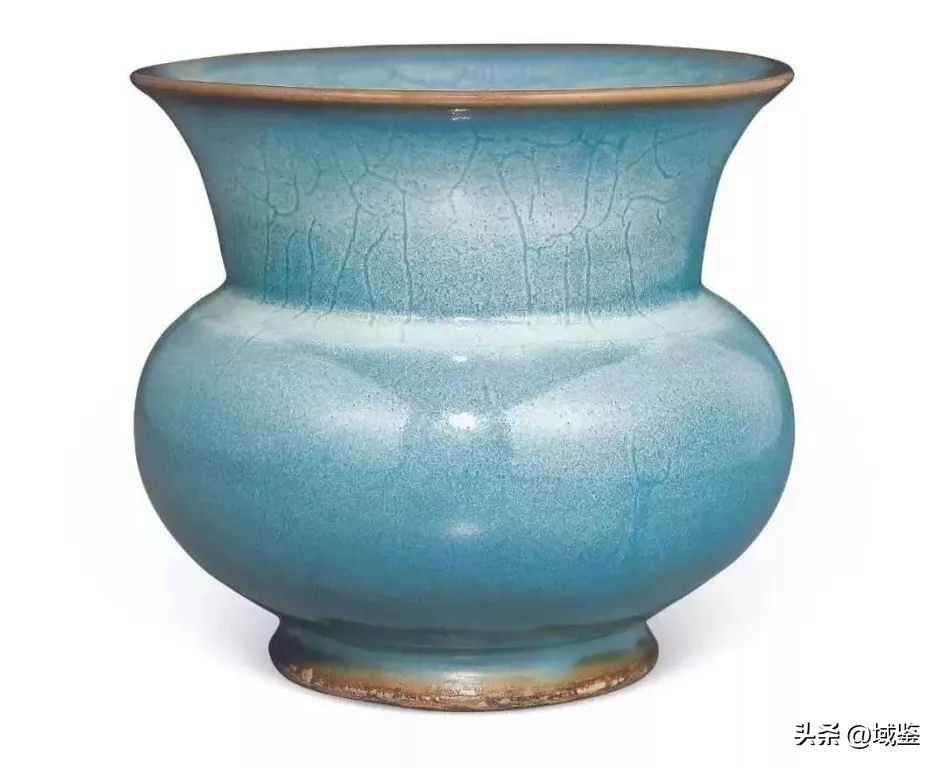 一个痰盂拍卖1亿,一只痰盂上了外国拍卖会