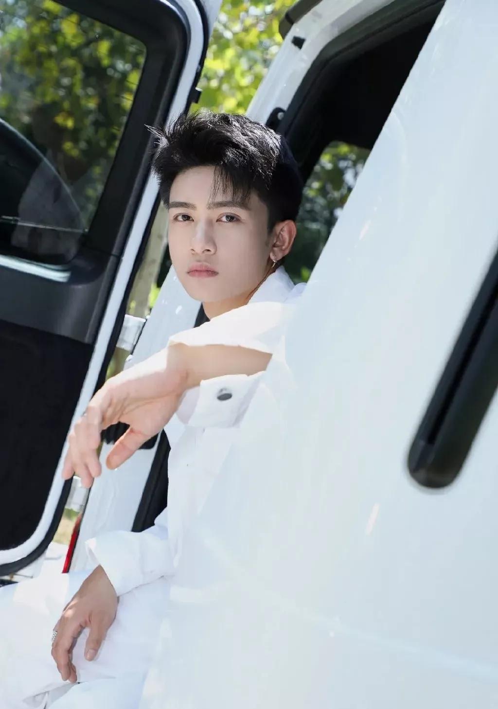 阳光型帅哥是怎样的,什么样的人才称得上是帅哥