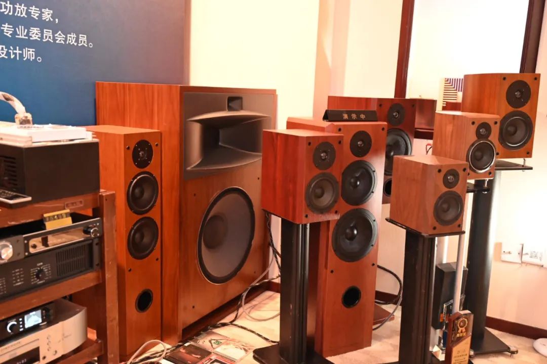 火爆！挤到快怀孕！睽别三年的2023广州影音展