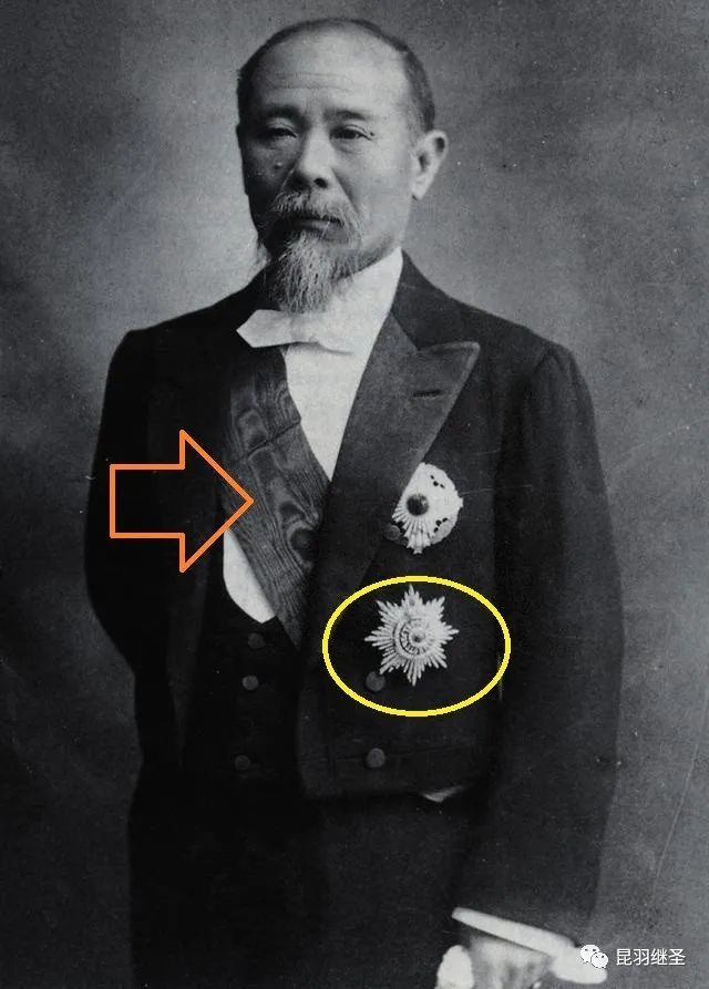 西史失算，破绽连连：真假故事都往巴黎圣母院里装，结果自相矛盾