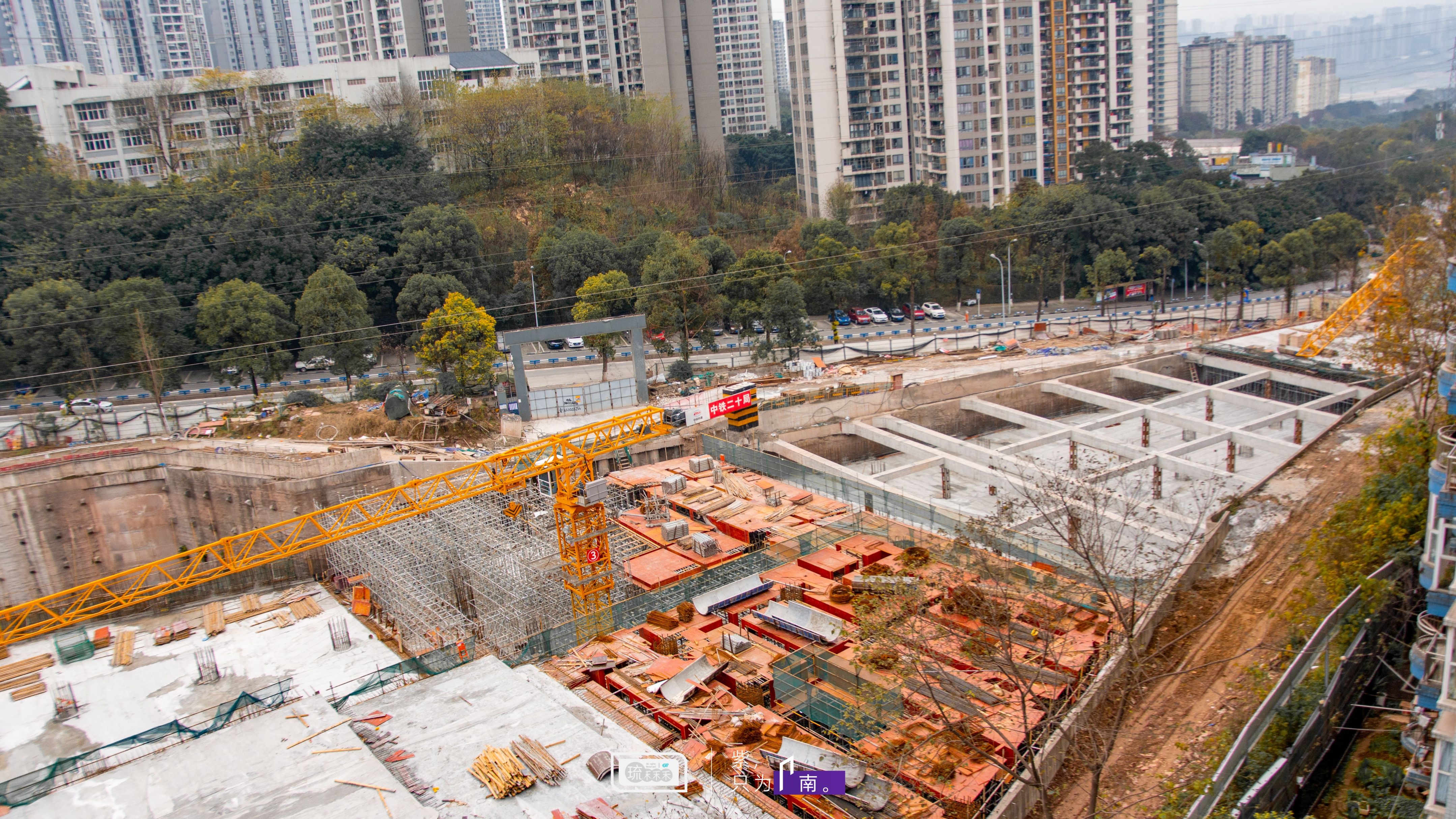鍏拌姳婀栧仠杞﹀満浼氳繍琛屽湴閾佸悧,閲嶅簡10鍙风嚎鍏拌姳婀栧仠杞﹀満