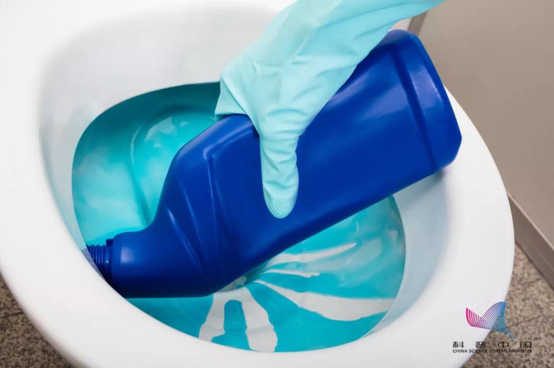 女孩玩火碱重度烧伤后续,小女孩玩火大面积烧伤