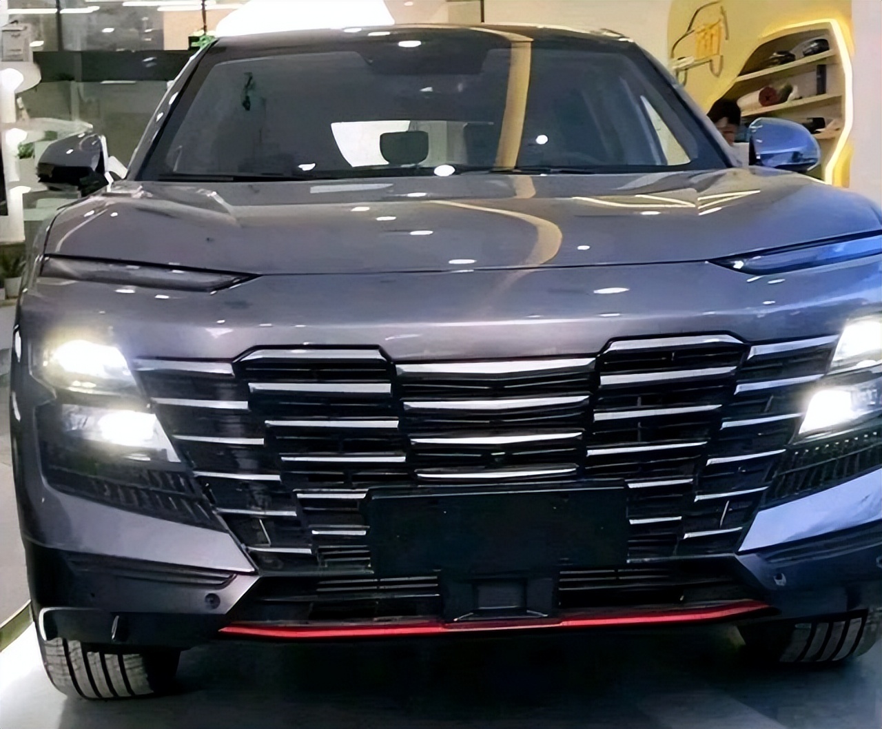 捷途大圣对比星途瑶光,捷途大圣和星途凌云外观对比