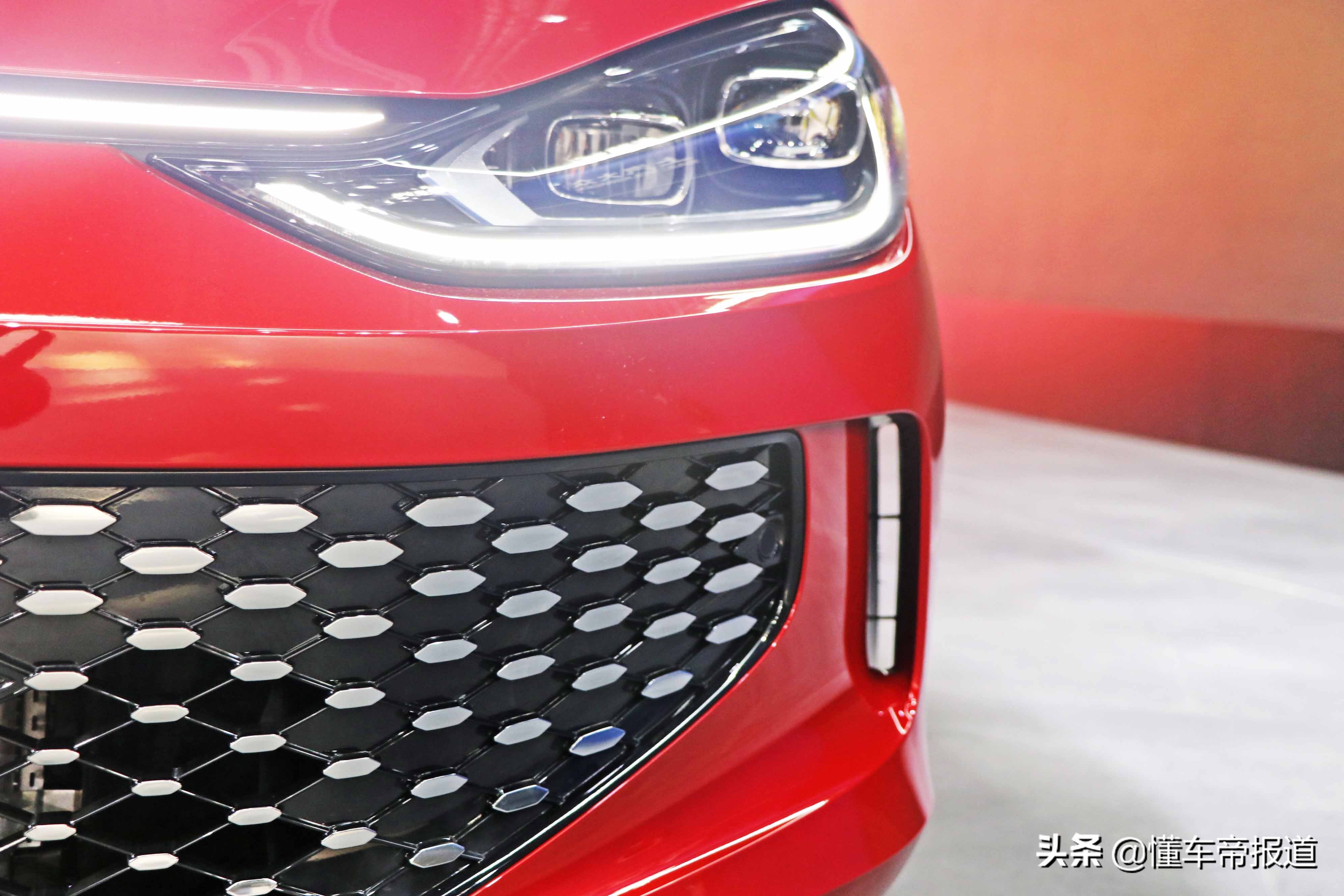 大众cc新款曝光,cc凌渡掀背式