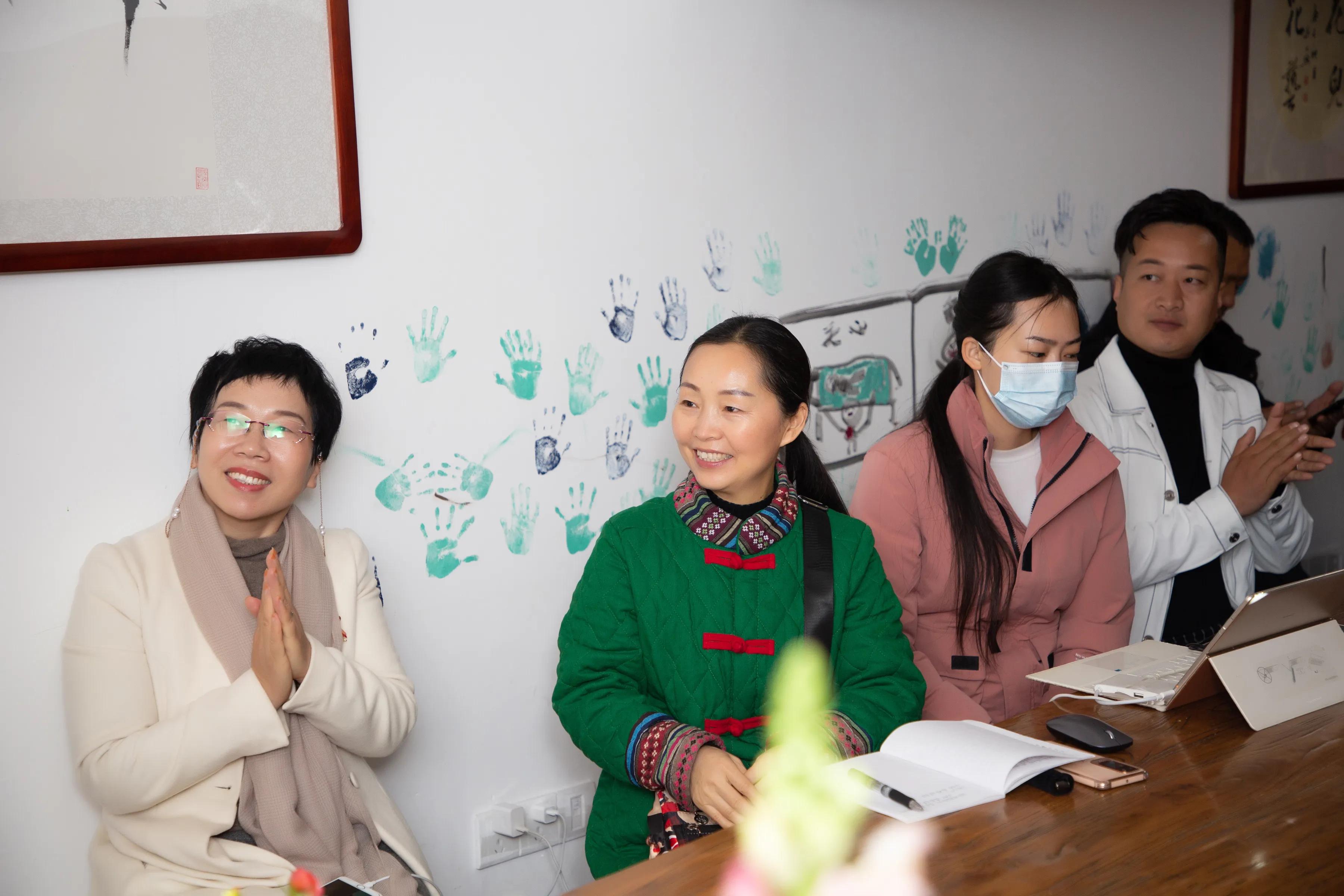 走向世界舞台的大国良师，却拒收讲课费