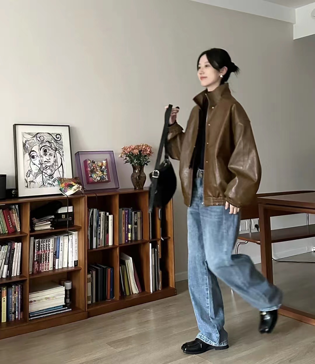 黑色机车皮衣搭配女秋冬,男士皮衣怎么搭配才显高级