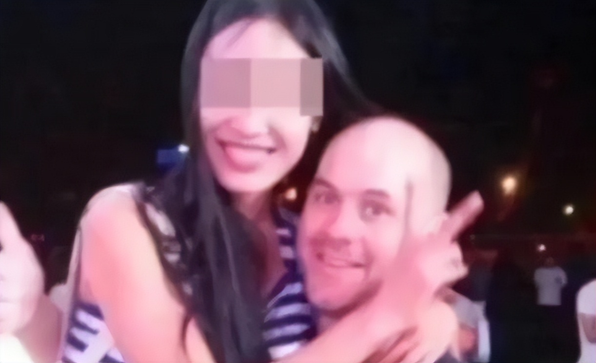 三天换一个女朋友,三天换两个教练