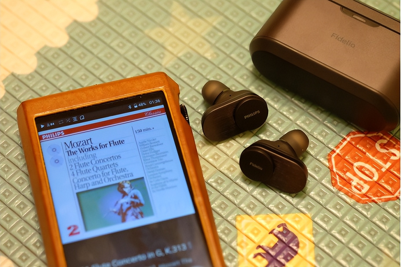 飞利浦真无线蓝牙耳机tat1205黑色,真无线耳机效果好吗