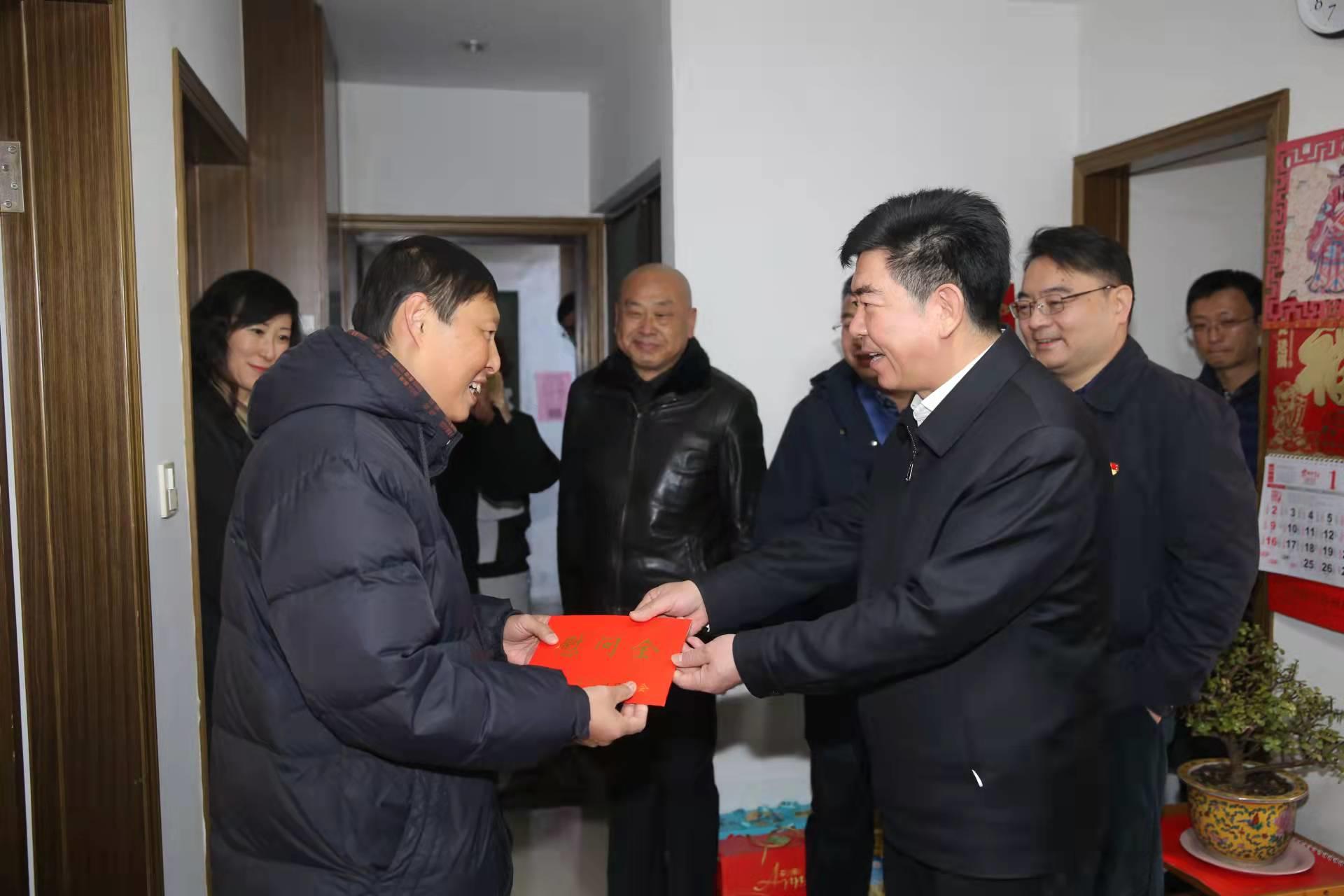 全国总工会送温暖标准,总工会2022年两节送温暖通知原文