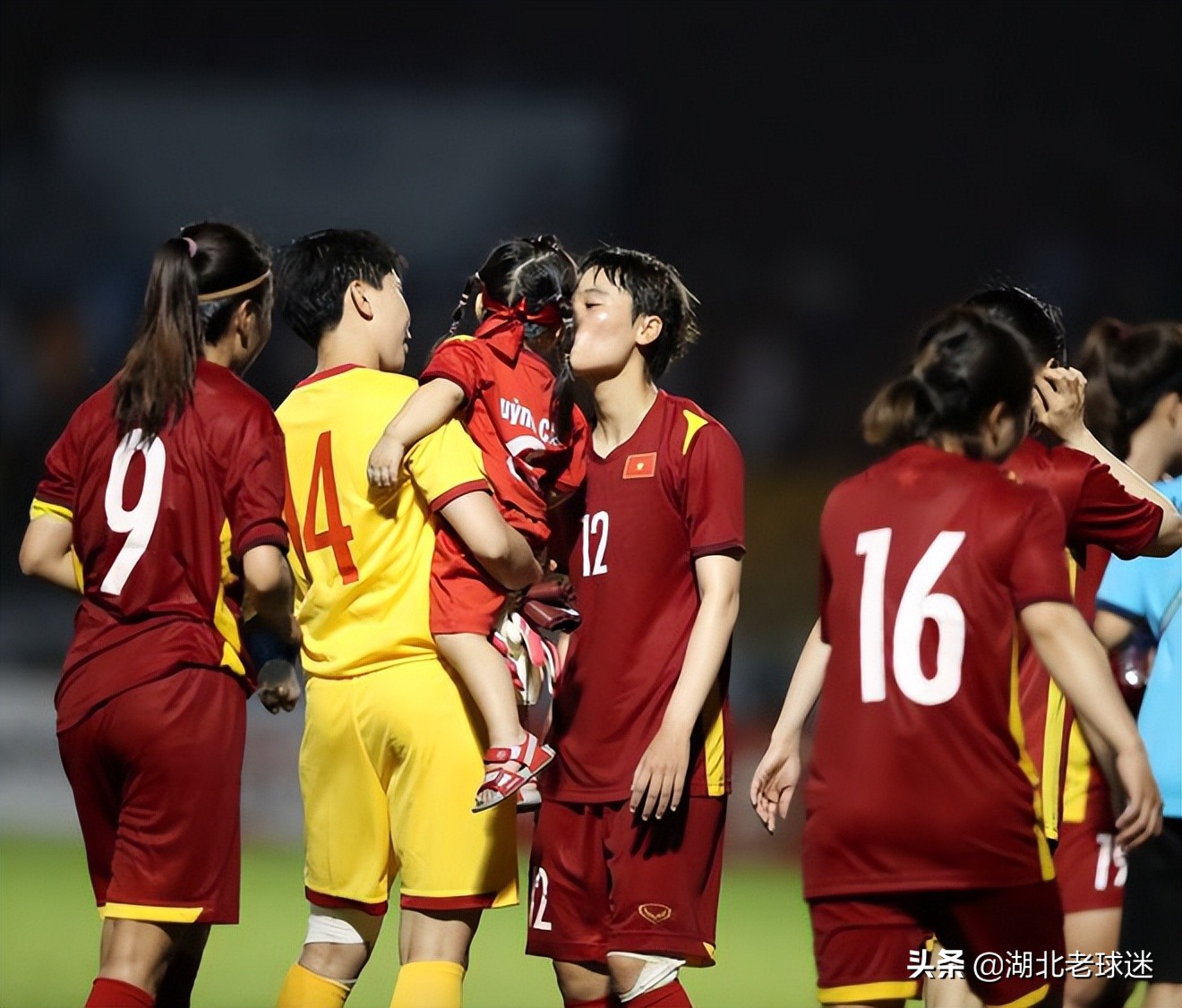 越南足球3比1战胜中国队,男足3比2越南