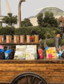 “是小蛇出了轨，还是青蛙劈了腿？”这是现实版的美杜莎？哈哈