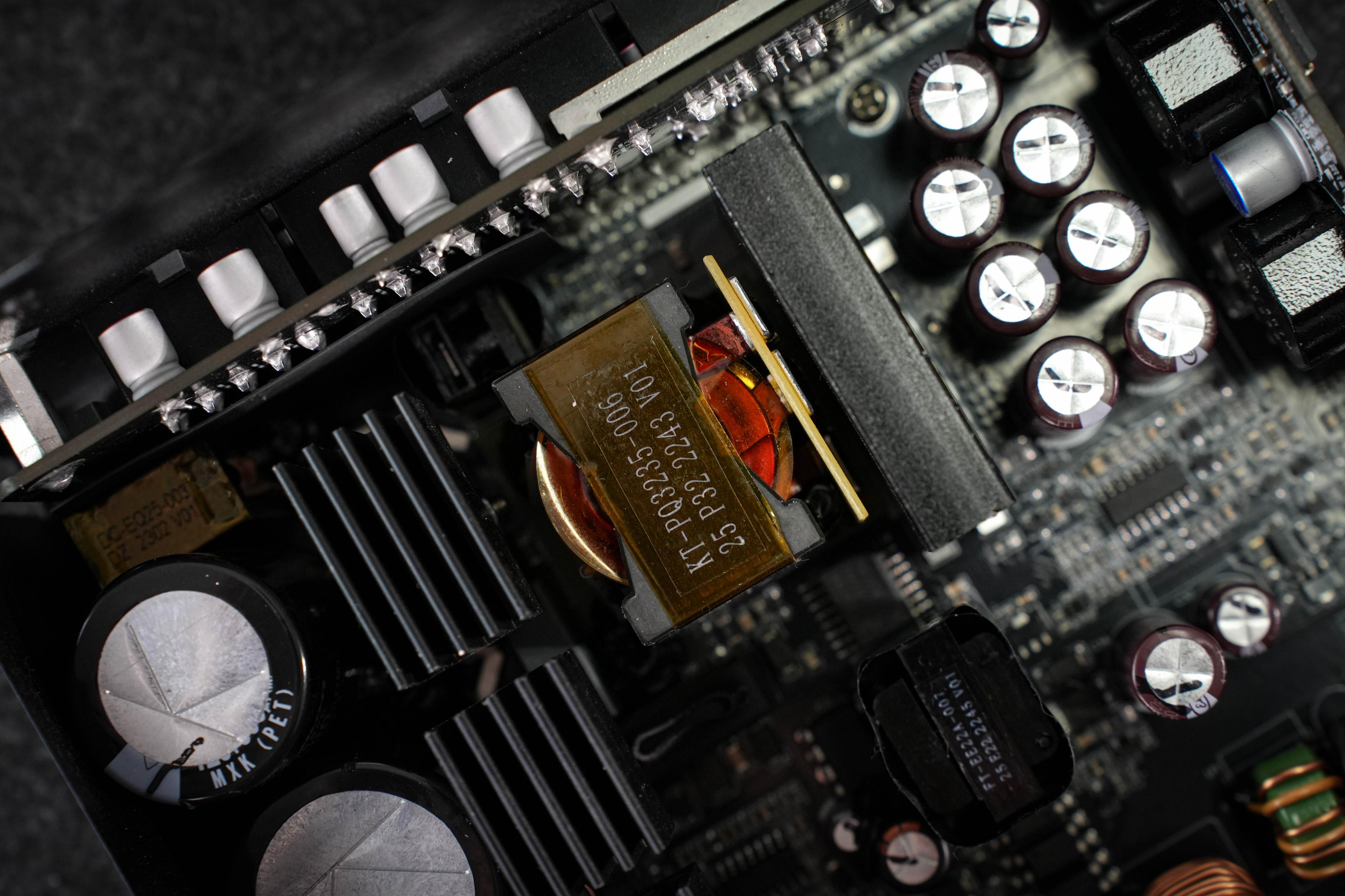 长城电源猎金f12拆解,长城猎金850w电源拆解评测视频