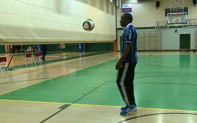 穆谢奎效力过几个球队,穆谢奎打篮球