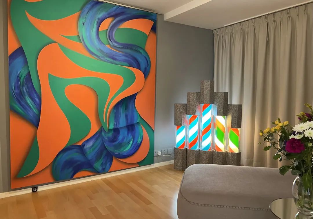 亚洲顶级藏家的4层海滨之家：挂满30件珍藏，审美一流