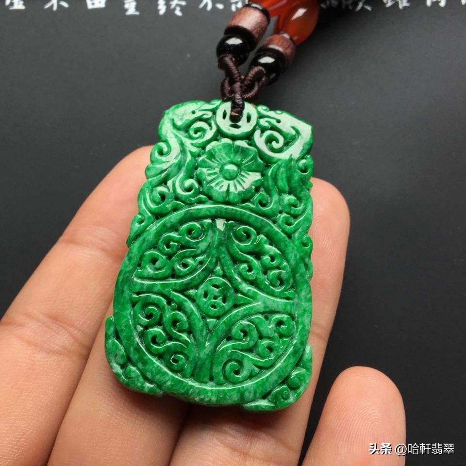 这五种翡翠千万不要买,满绿的翡翠是什么品种
