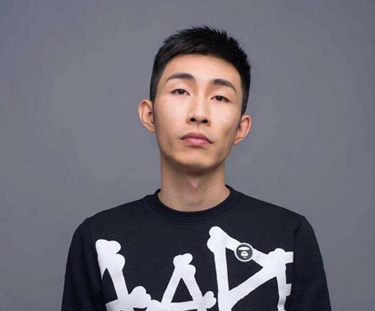 旭旭宝宝跳槽斗鱼第一场直播,旭旭宝宝跳槽在哪个平台直播