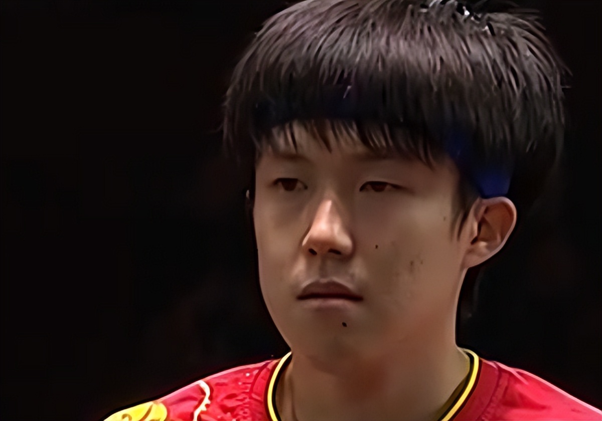 国乒爆冷三人落败出局视频孙颖莎,国乒小将胜老将