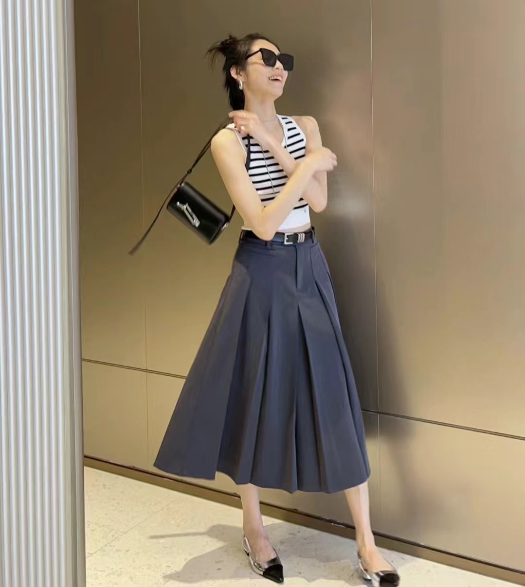 短百褶裙搭配什么鞋子好看学生,短百褶裙搭配鞋子显腿长