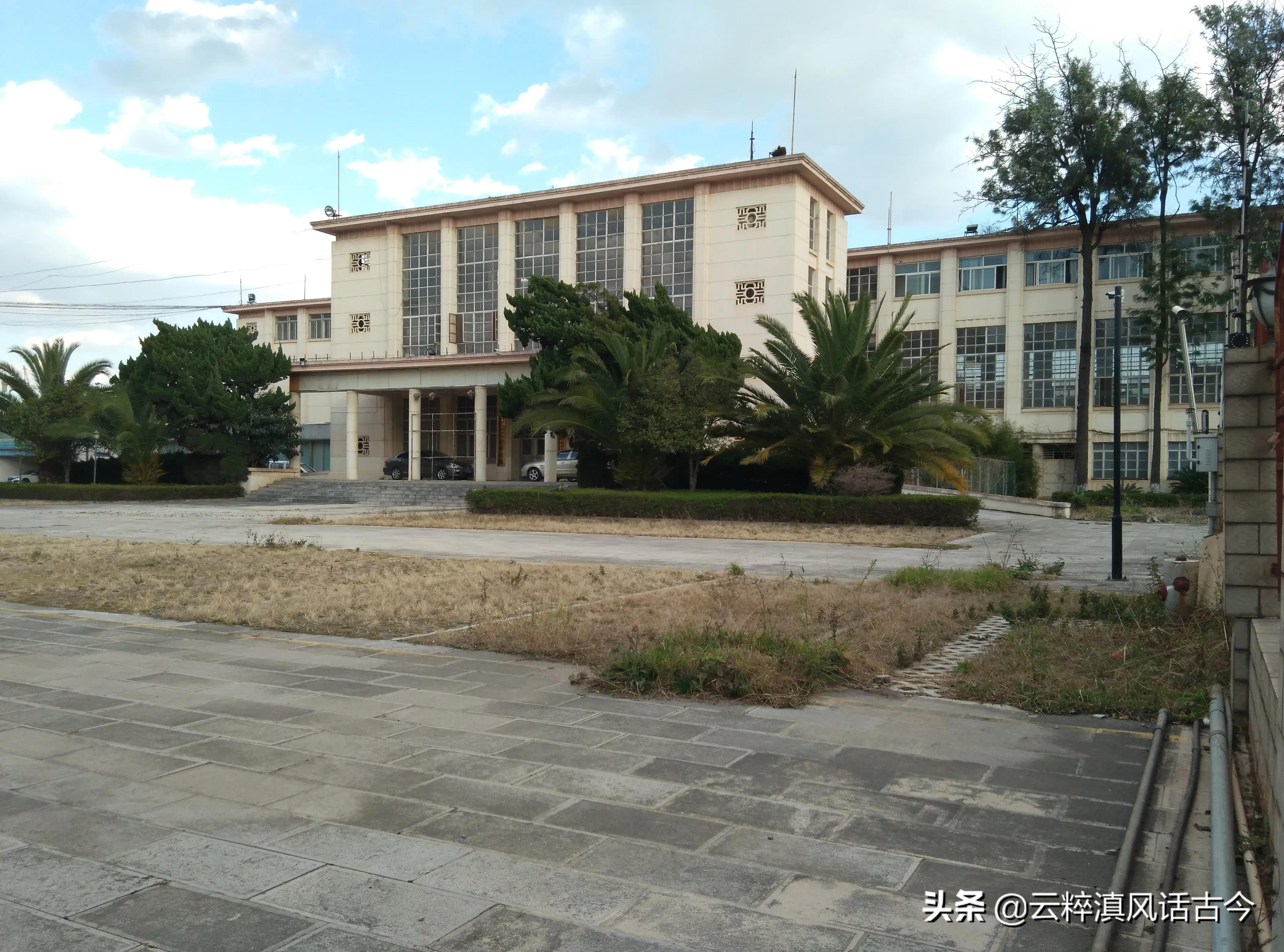 云南为何是近代航空飞行实力最强的省份，两座昆明候机楼来作证