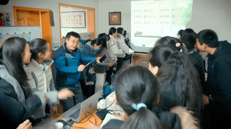 令人难忘的老师800字初中作文,难忘的语文老师