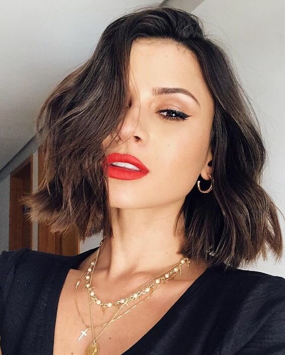 能瞬间迷住人视线的东西,瞬间吸引人的东西