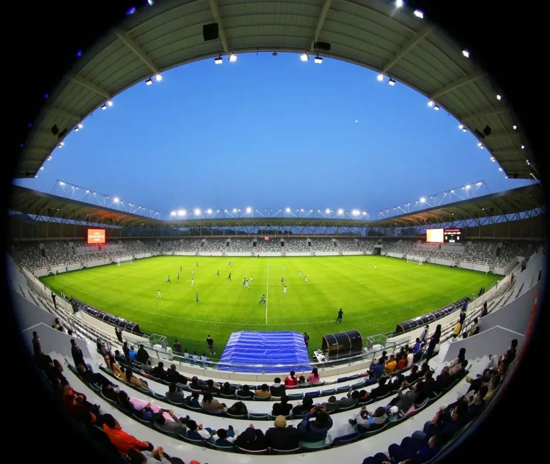 首秀！省运会足球测试赛在日照国际足球中心举行