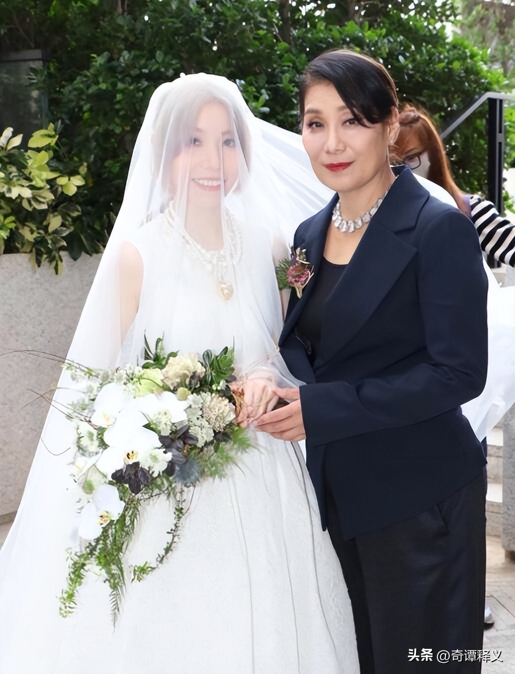 杨盼盼女儿结婚，婚礼现场曝光，赵雅芝罗家英钱小豪等到场祝贺
