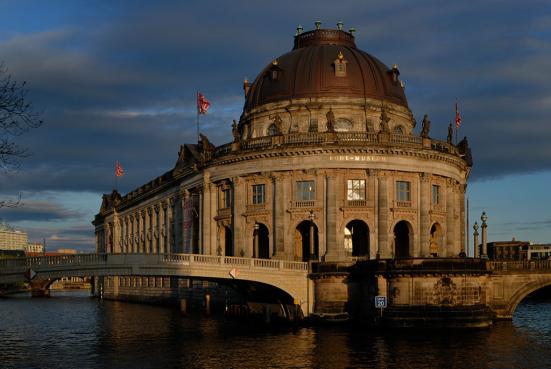 德国申根旅游签证好办吗,德国家庭团聚签证怎么办
