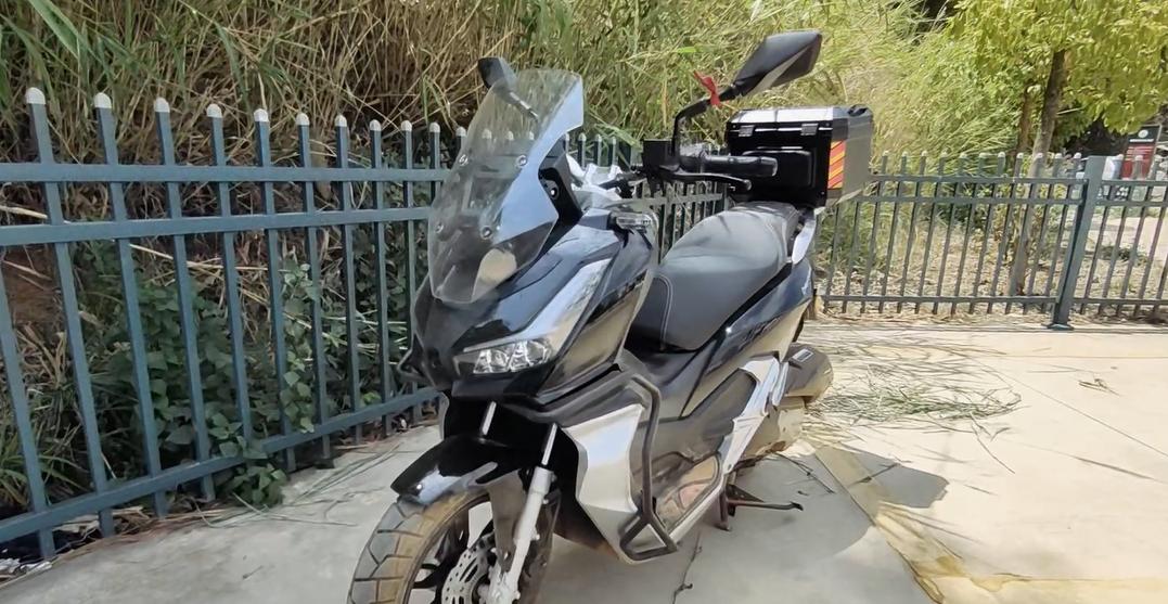 踏板摩托车45l尾箱教学,踏板摩托车如何选择尾箱