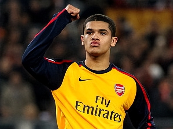 1998年世界杯球员回顾——巴西队19号德尼尔森