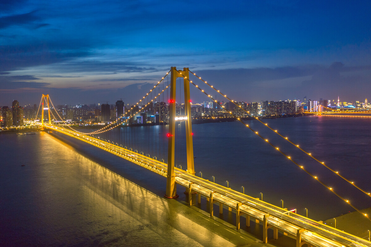 中国跨海跨江跨河桥梁世界第一,中国建的高难度桥梁