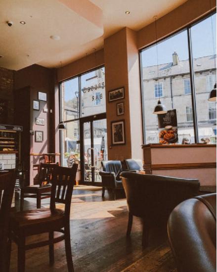 为什么大家喜欢去咖啡馆学习,为什么大家喜欢在星巴克里面工作