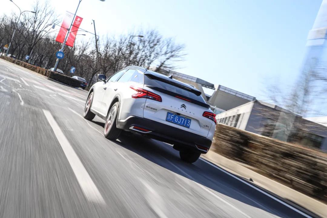 凡尔赛c5x性价比最高车型,凡尔赛c5x低配多少落地