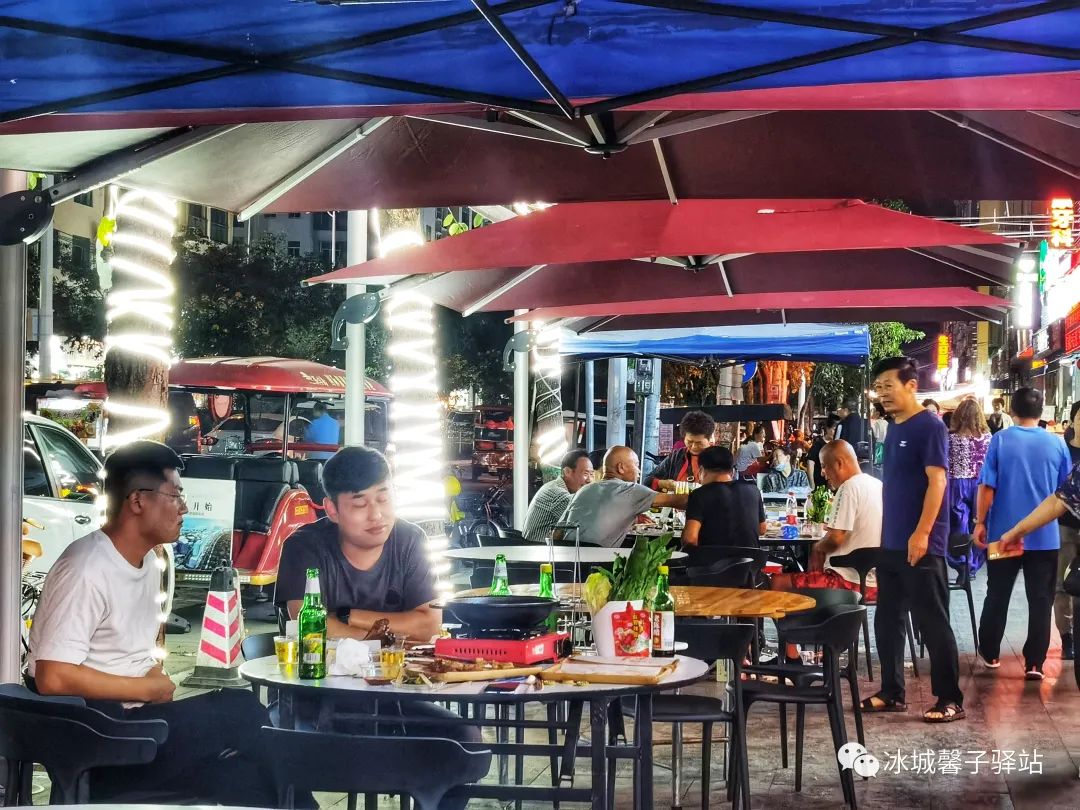 海南九所夜市,三亚九所夜市