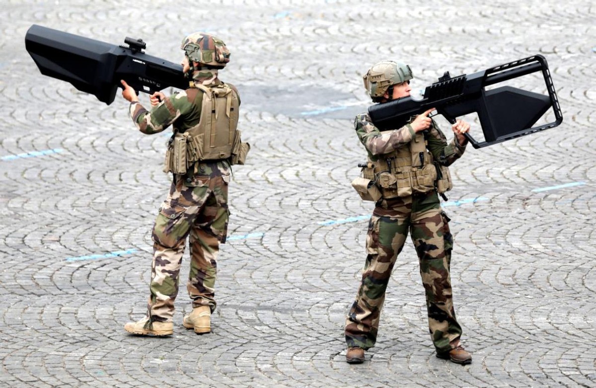 俄军电磁干扰无人机,俄乌战场无人机电磁炮