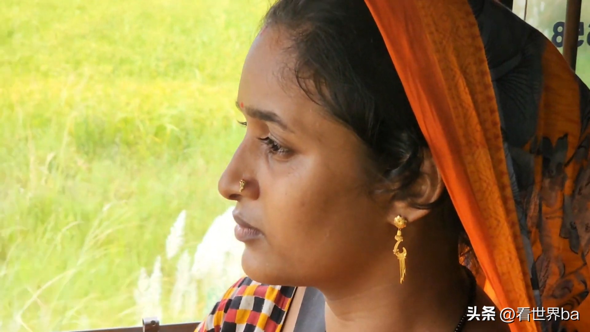 印度女司机开沃尔沃卡车,印度硬核女司机