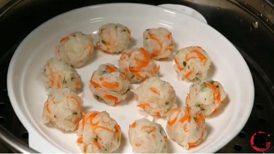 丸子这样做香脆酥软怎么吃都不腻,冬季简单又好吃的丸子