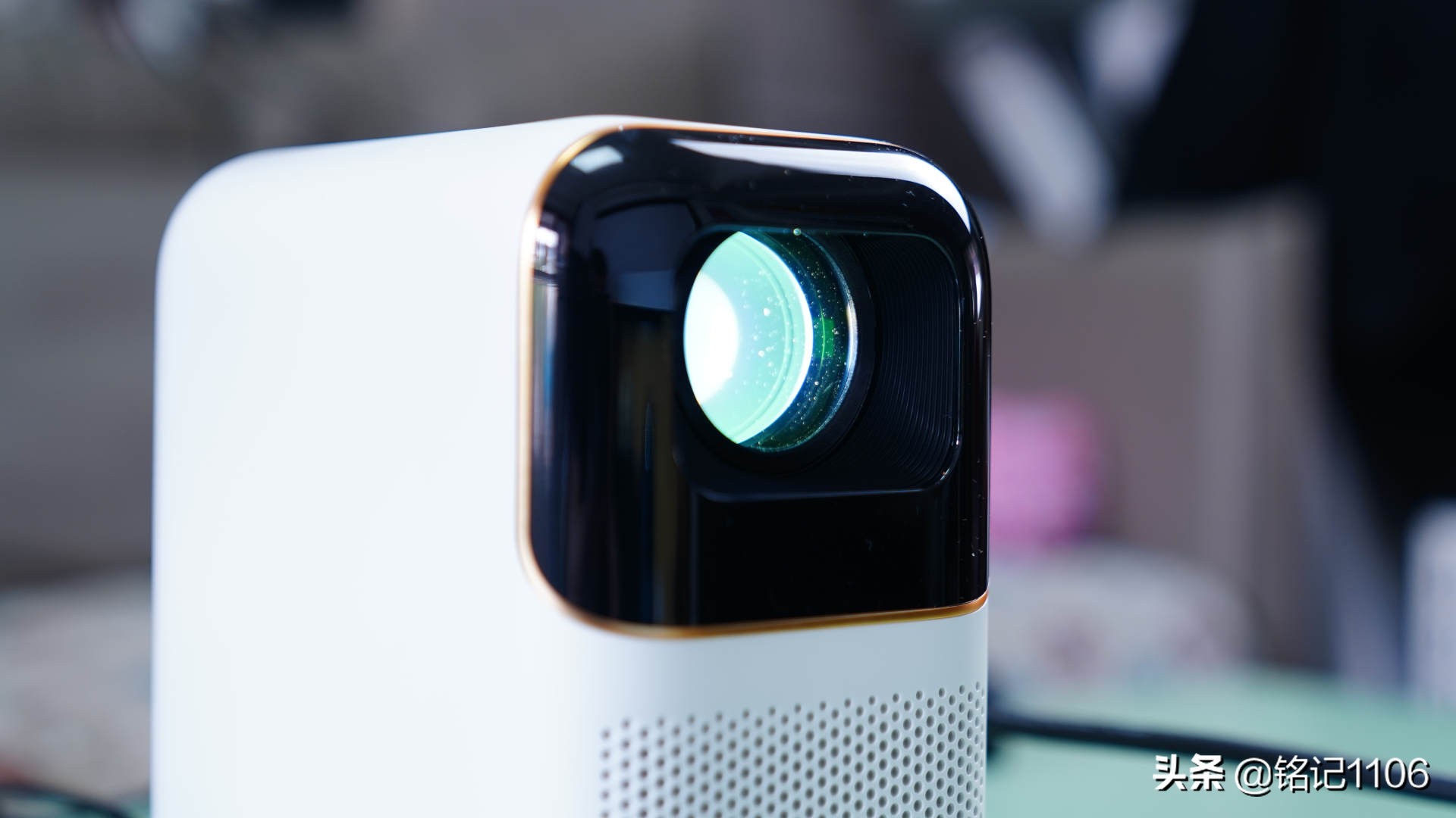 小明q1pro和小米投影仪对比,小明q1pro投影评测